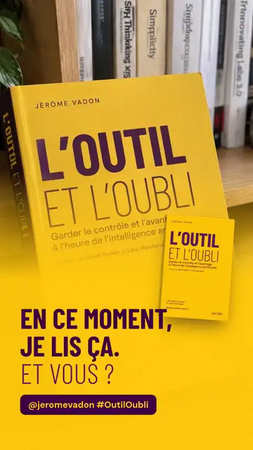 Story : En ce moment je lis ça, fond jaune