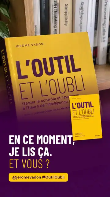 Story : En ce moment je lis ça, fond nuit